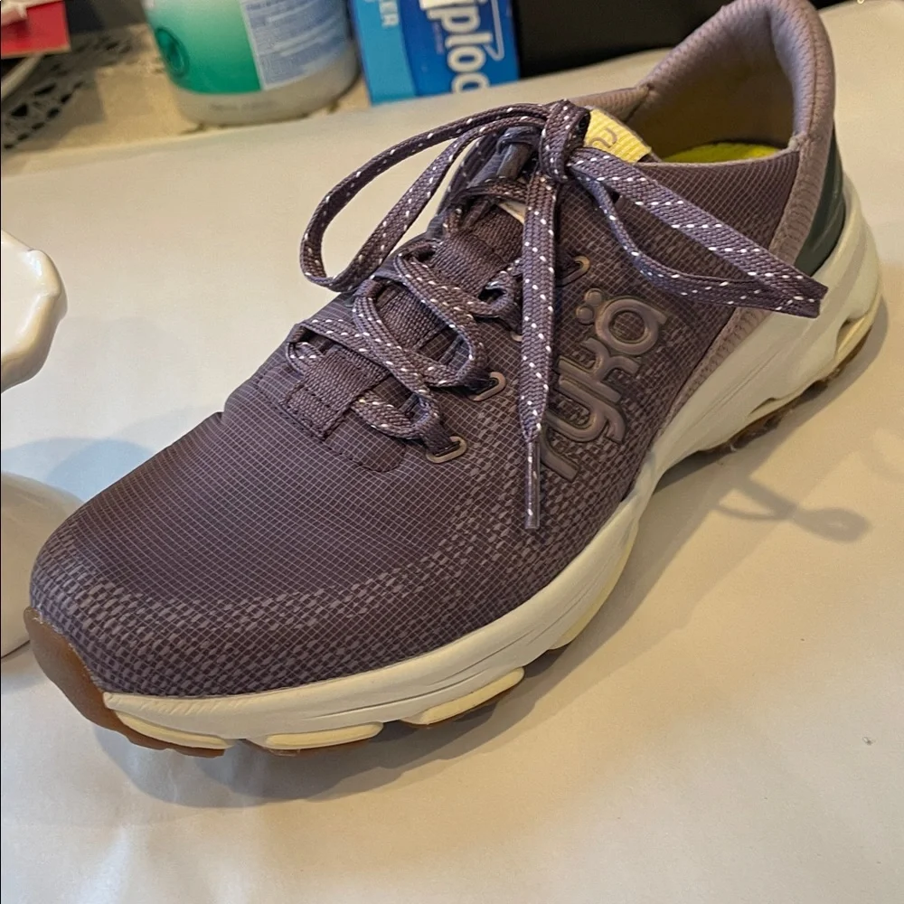 RYKA WOMENS DEVOTION X TR WALKING SNEAKER size 8M purple laced low top